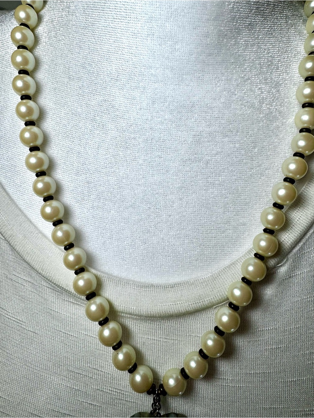 RARE Signed Miriam Haskell Pearl Bead Necklace with Abalone Heart Pendants #1276 - Picture 6 of 16